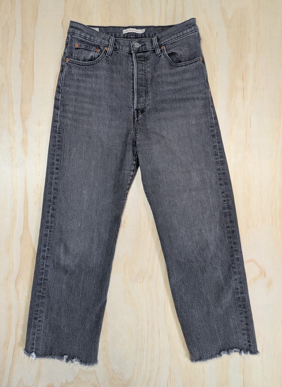 Levi's Women's Size 29 Ribcage Straight Ankle Jeans Black Wash Button Fly